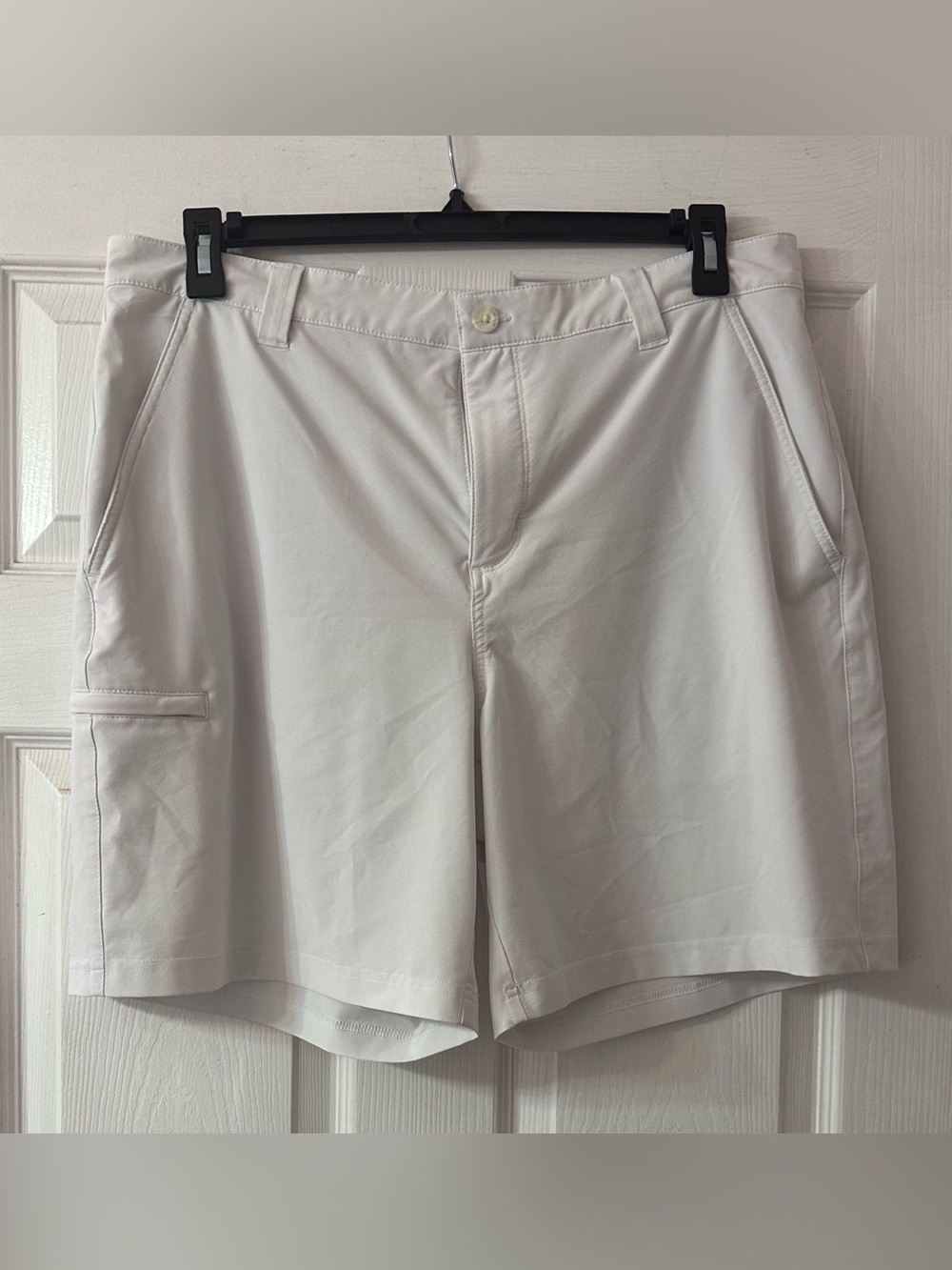 Columbia PFG Men’s 36 White Performance Fishing Cargo Shorts Stretch FM4602